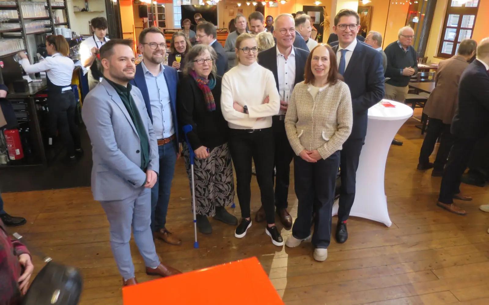(von Links) Benjamin Tscholl, Sebastian Krüger, Nicola Irmer (Co-Vorsitzende SPD-Düsseldorf-Nord), Dr. Zanda Martens (MdB), Claudia Bednarski (Ratsfrau), Fabian Zachel. Foto: hs