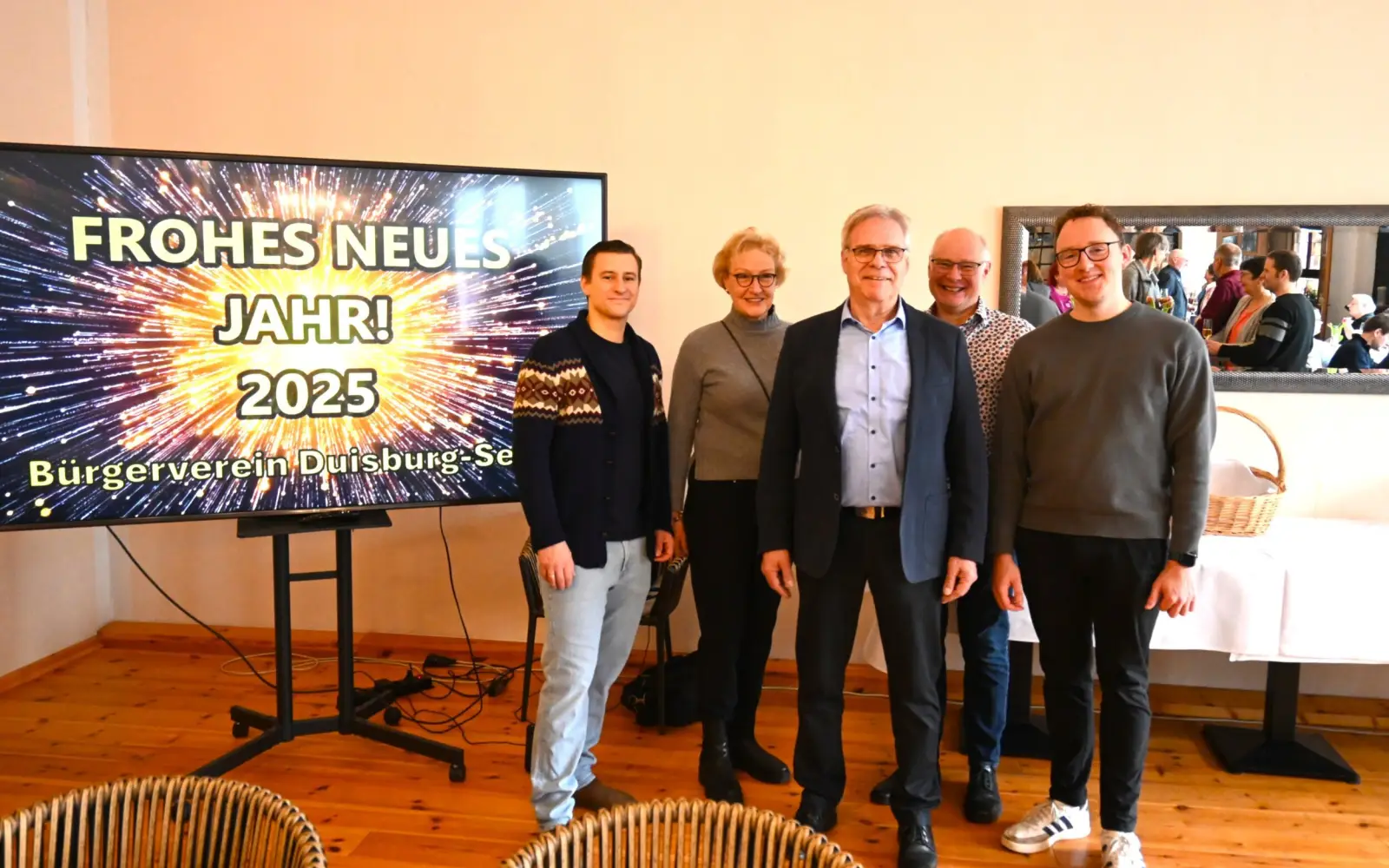 Vorstandsmitglieder des Bürgervereins Serm hatten zum Neujahrsempfang in die „Schenke“ eingeladen (von links): Dennis Ponzeck, Barbara Schünemann, Rainer Kreh, Bernd Baumann und Jonas Zensen. Foto: sam