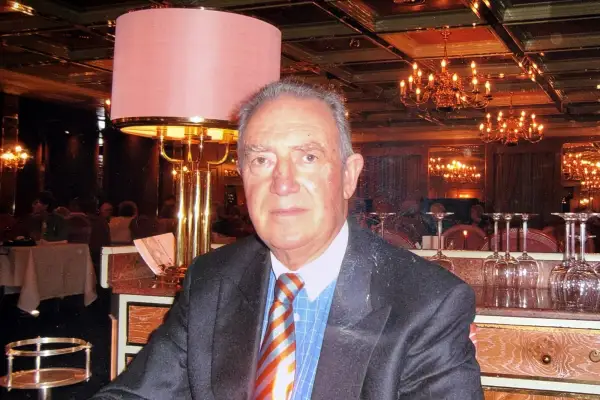 Ehrung im Jan-Wellem-Saal: Angermunder Manfred Berg erhält Bundesverdienstkreuz