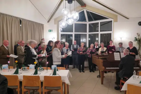 Kirchenchor „Cäcilia“ St. Hubertus feierte Namenstag