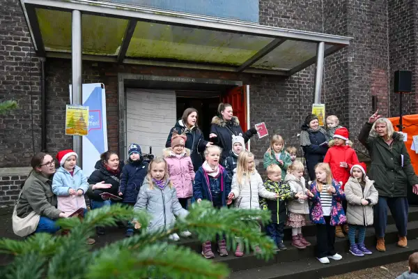 Buchholzer freuen sich über „Weihnachtsmarkt am Dom“