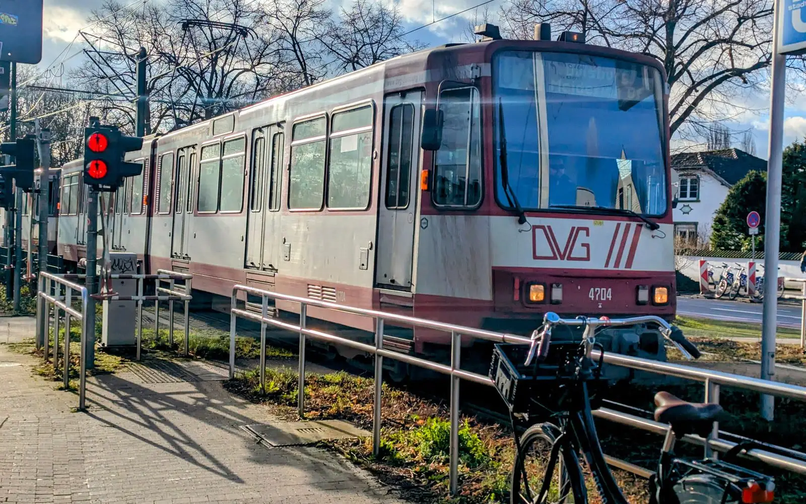 Die Stadtbahnlinie U79 kehrt zu den Stoßzeiten zum Zehn-Minuten-Takt zurück. Foto: ah