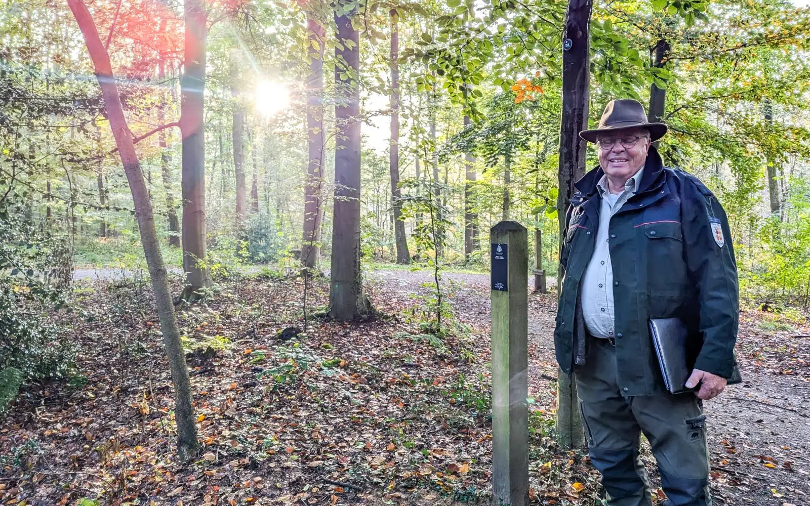 Förster Burkhard Schütte leitet einen Teil der Führungen. Foto: ah
