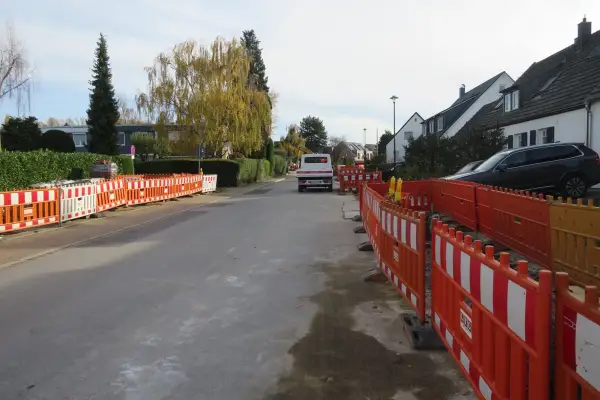 Die Zeppenheimer Straße ist wieder in beiden Richtungen befahrbar