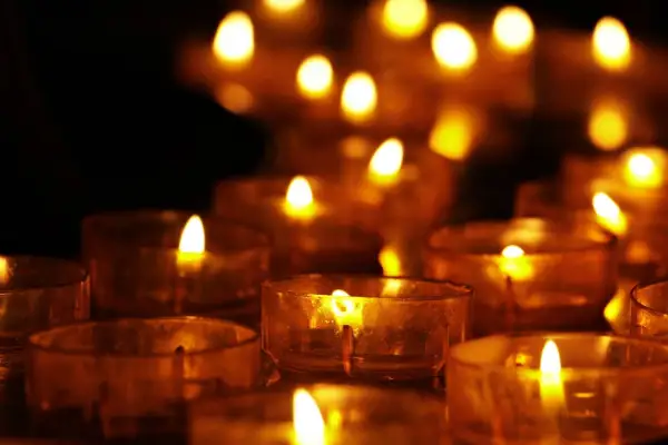 Kfd Angermund lädt zum Taizé-Gottesdienst in St. Agnes