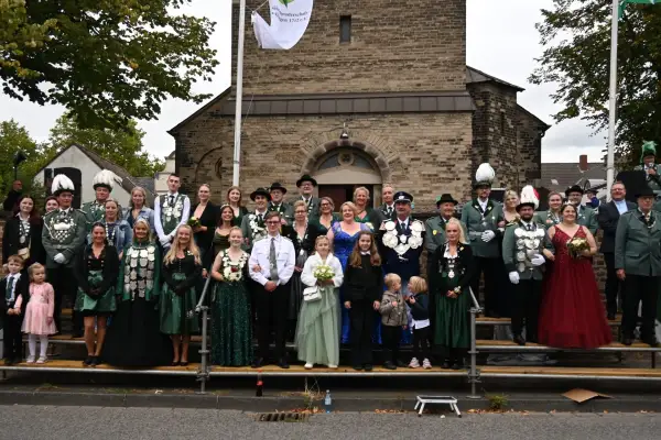 Mit dem Klompenball endete das Schützen- und Krönungsfest in Mündelheim
