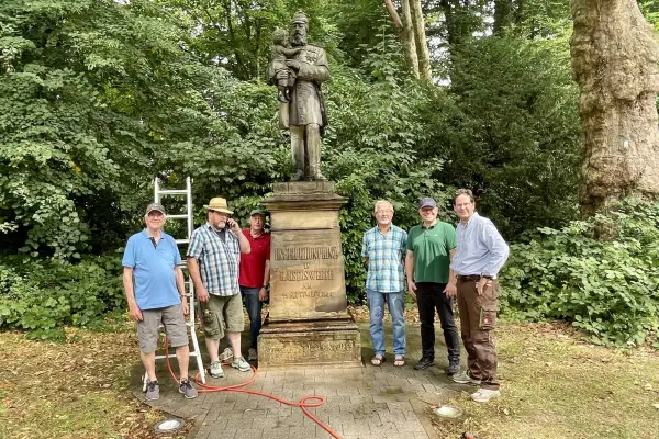 Das Kaiserdenkmal in der Diakonie erstrahlt wieder in frischem Glanz