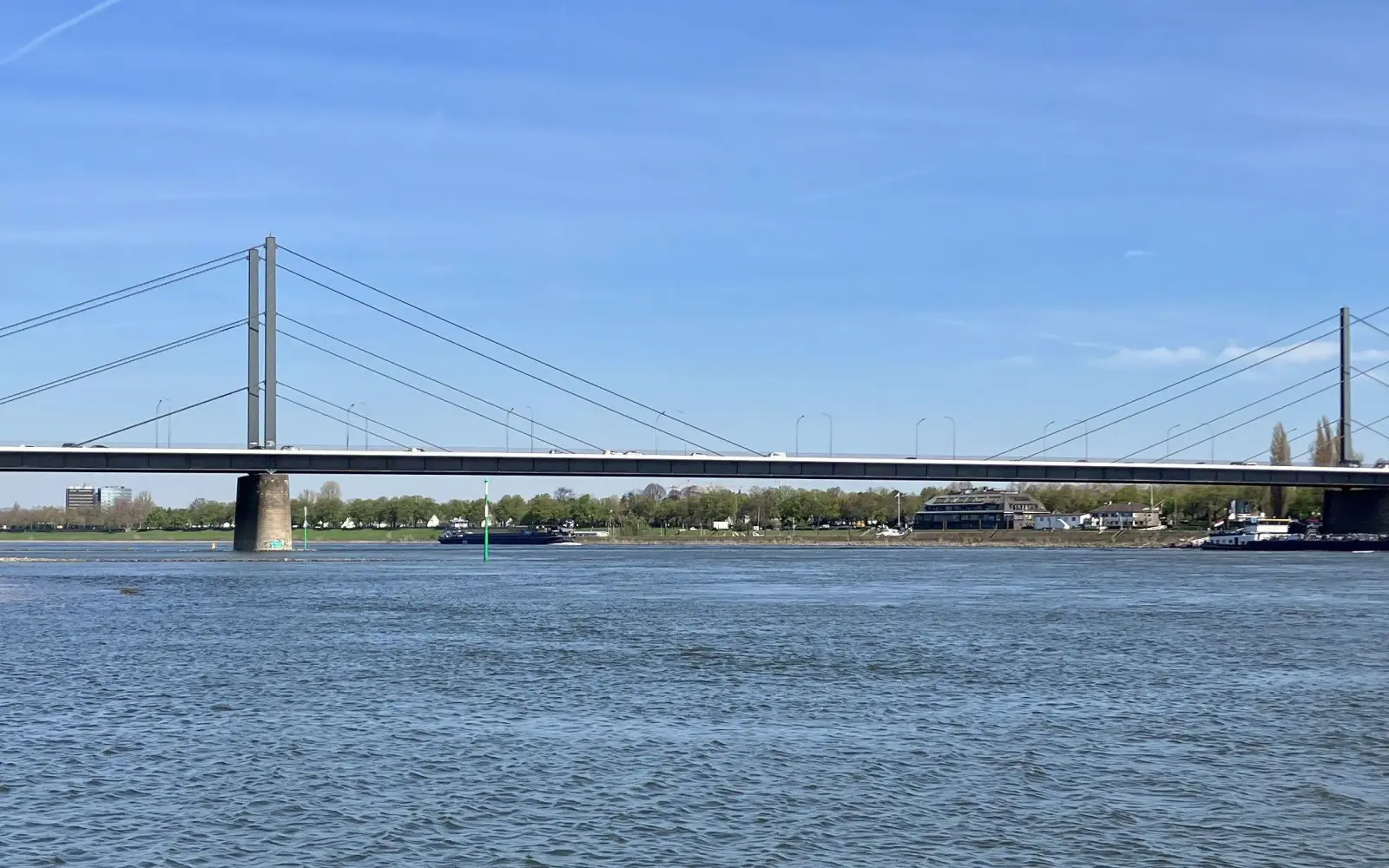 Die Theodor-Heuss-Brücke soll gemäß Beschluss des Stadtrates durch einen Neubau ersetzt werden. Foto: Landeshauptstadt Düsseldorf, Amt für Brücken-, Tunnel- und Stadtbahnbau
