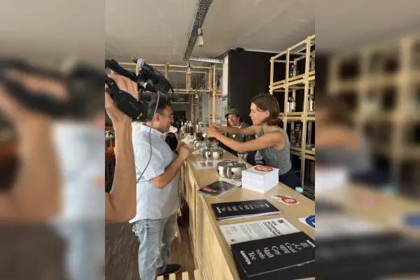 Pop-up-Teehaus bringt IGA 2027 nach Hochfeld
