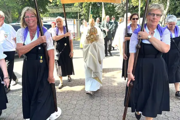 Prozession zu Fronleichnam in Buchholz