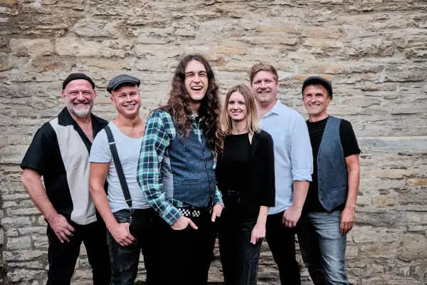 Ticket to Happiness bringt Folk-Rock auf die Bühne