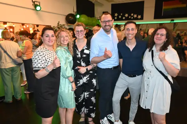 Mit Kick-Off-Party in den Wahlkampf gestartet