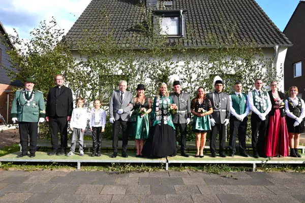 Schützen feiern in Großenbaum und Mündelheim