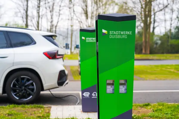 Neue Ladepunkte für Elektroautos im Duisburger Süden