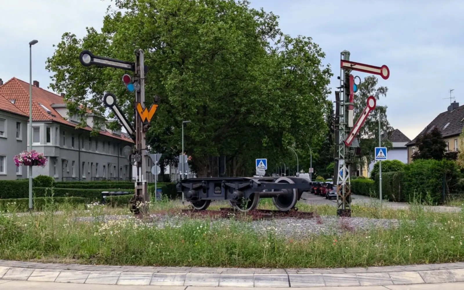 Der Kreisverkehr Kalkweg in Duisburg-Wedau, an dem die Verkehrseinschränkungen beginnen. Foto: ah
