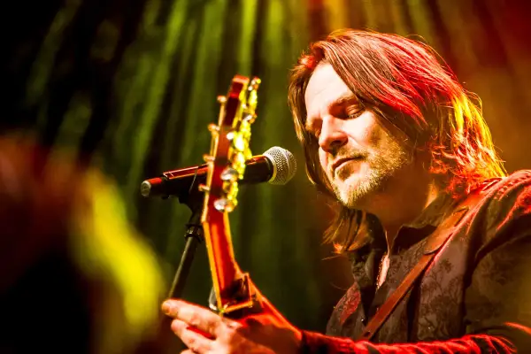 Steinhof-Konzert mit ESC-Vorentscheid-Finalistin: Julika Elizabeth supportet Ray Wilson