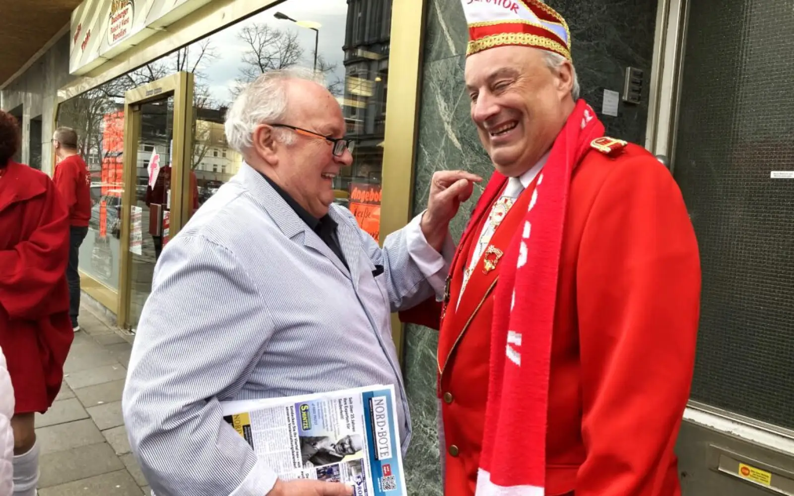 Die beiden Ehrensenatoren vom Südstern verstehen sich gut: Franz-Josef van Bebber (links) und Axel Bausch. Foto: sam