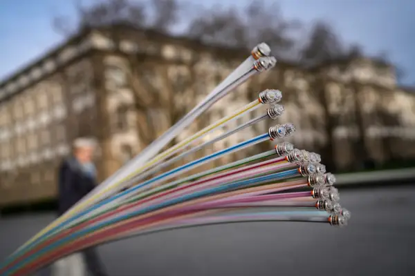 Glasfaserausbau in Huckingen startet – Rahm erhält Verlängerung