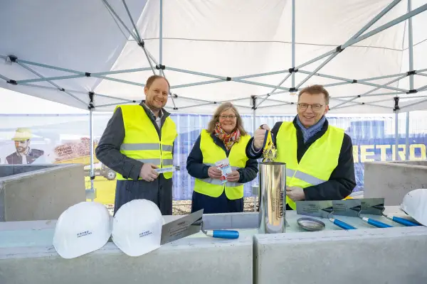 METRO legt Grundstein für neuen Großmarkt an der Ulmenstraße