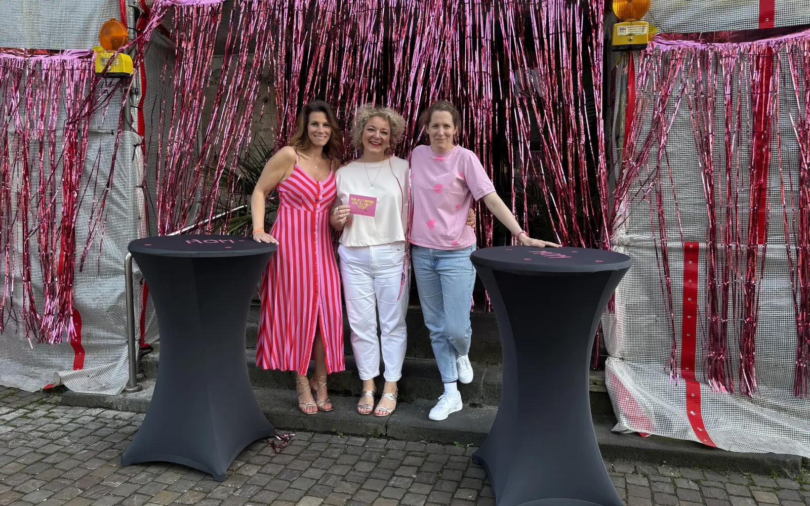 Die drei Veranstalterinnen von links nach rechts: Alessandra Messing, Corinna Troidl und Kathrin Gießelmann. Foto: Mirjam Kandelhardt