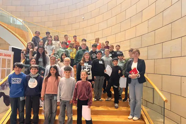 Grundschüler aus Großenbaum besuchten den Landtag