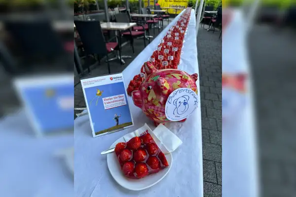 Erdbeerkuchen für den guten Zweck