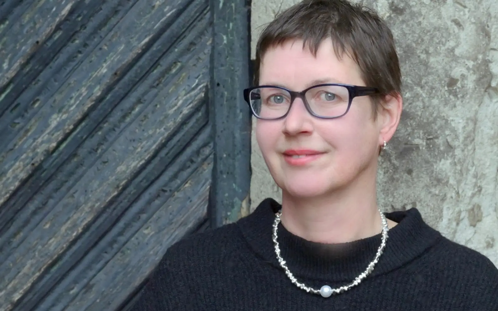 Die Krefelder Schriftstellerin Ulrike Renk schreibt mit Vorliebe über Familiengeschichten und verwebt dabei Realität und Fiktion. Foto: Olivier Favre/Bastei Lübbe