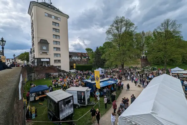 Kaiserswerther Brückenfest am 1. Mai