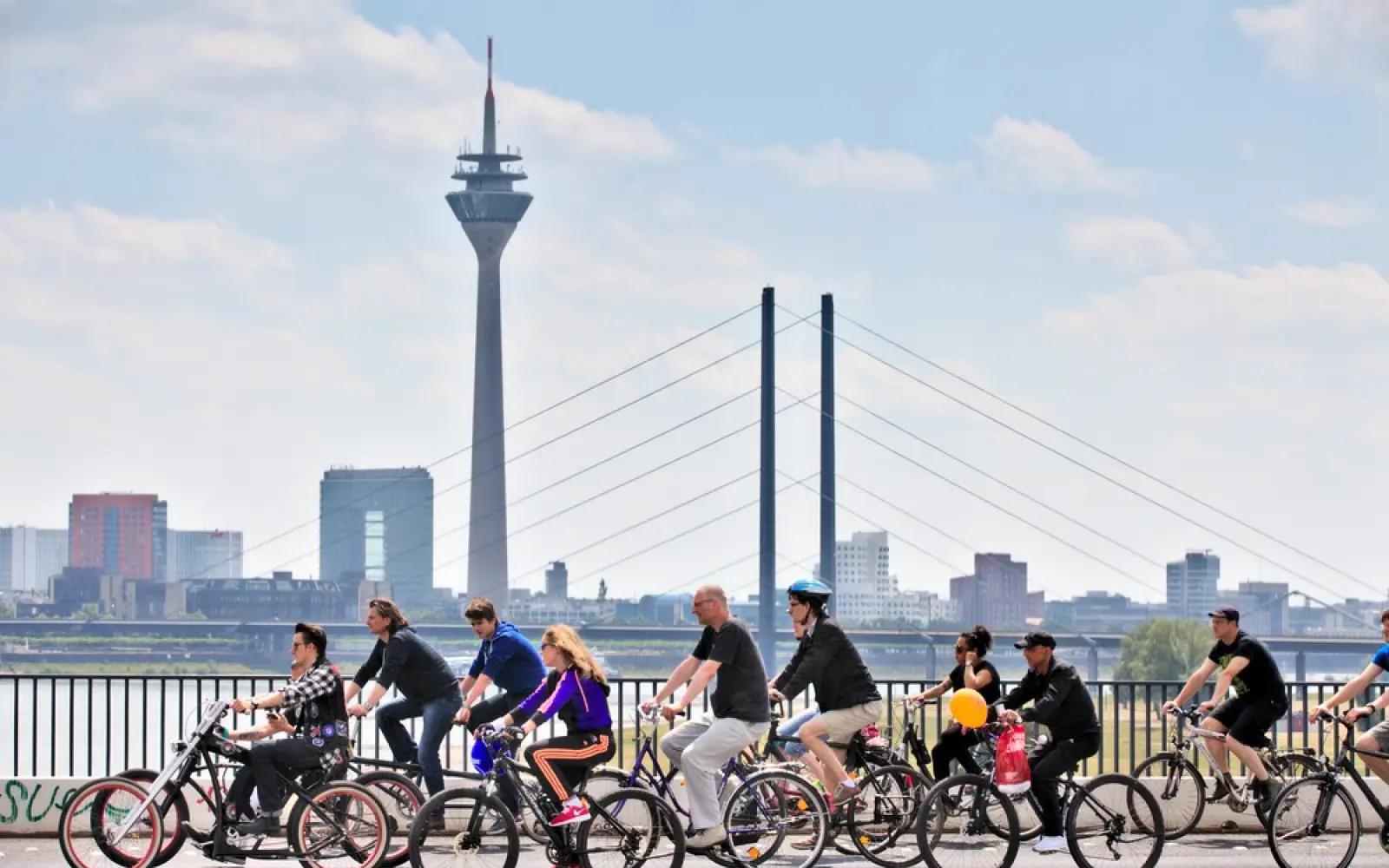 Sternfahr auf der Rheinbrücke, Foto: U. Pegelow