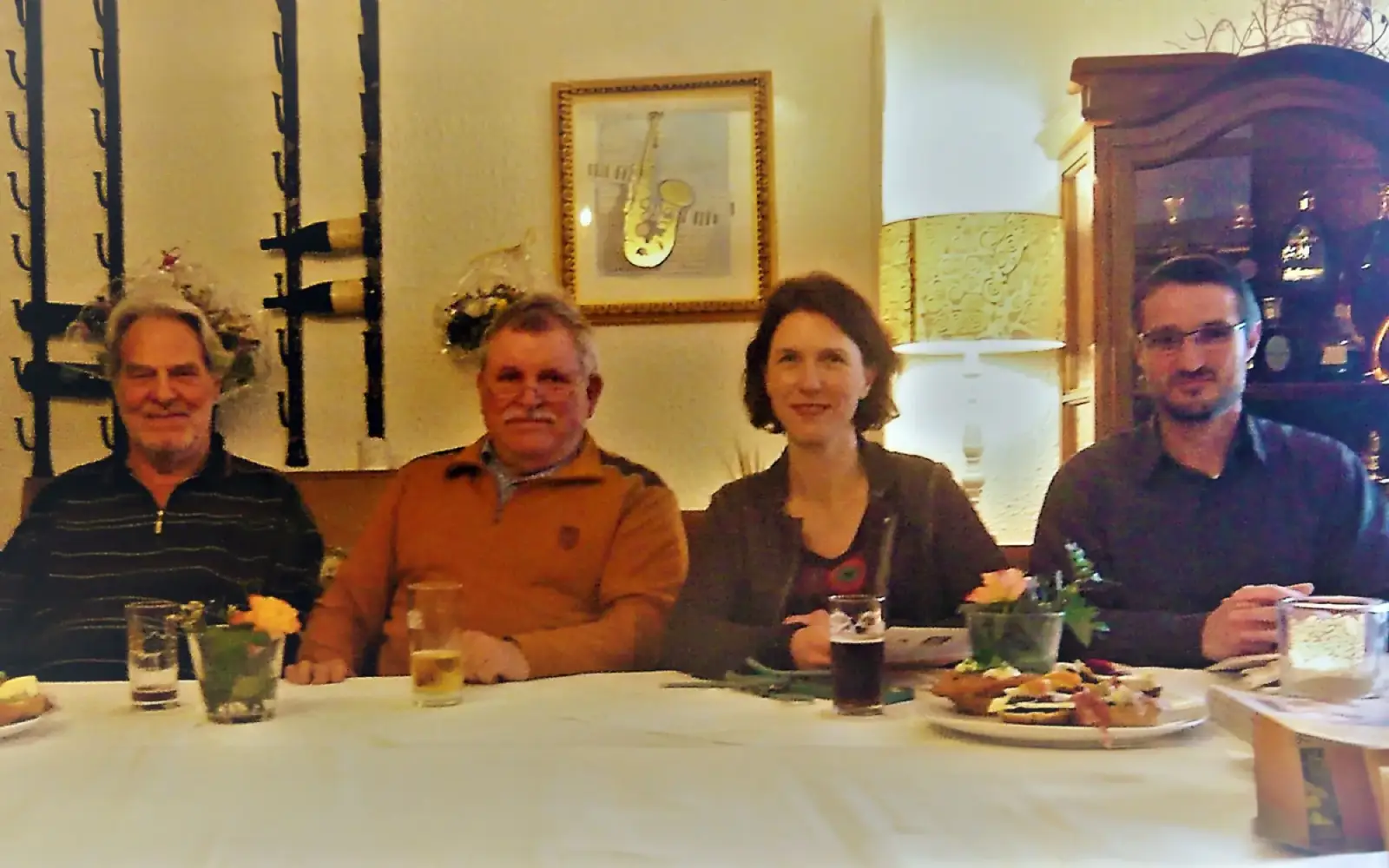 Der derzeitige Vorstand von Handwerk und Handel: (v. r.) Vincenzo Curatolo (Internetbeauftragter), Ivonne Kaufmann (Kassenwartin), Ferdinand Wolff (erster Vorsitzender) und Dr. Volker Jipp (Pressewart), Foto: Herbert Uhland