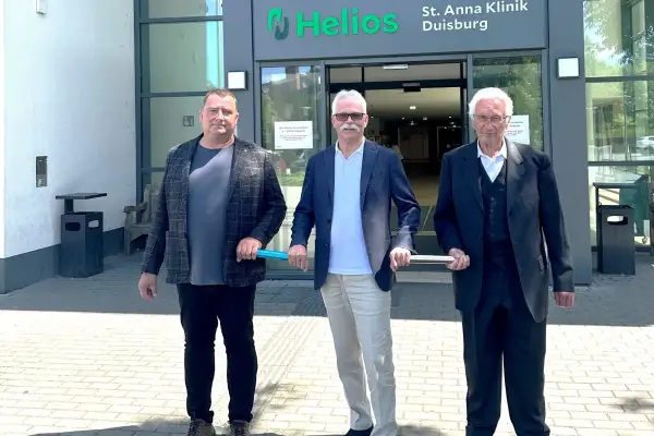 Staffelübergabe: Dr. Krabs übernimmt Chefarztposten von Dr. Sadra