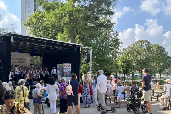 Sommerfest „Düsseldorf ist bunt“: Haus der Kulturen lädt ein zum Fest der Vielfalt