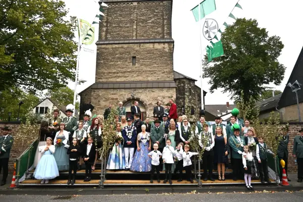 Schöne Stimmung beim Schützen- und Krönungsfest in Mündelheim