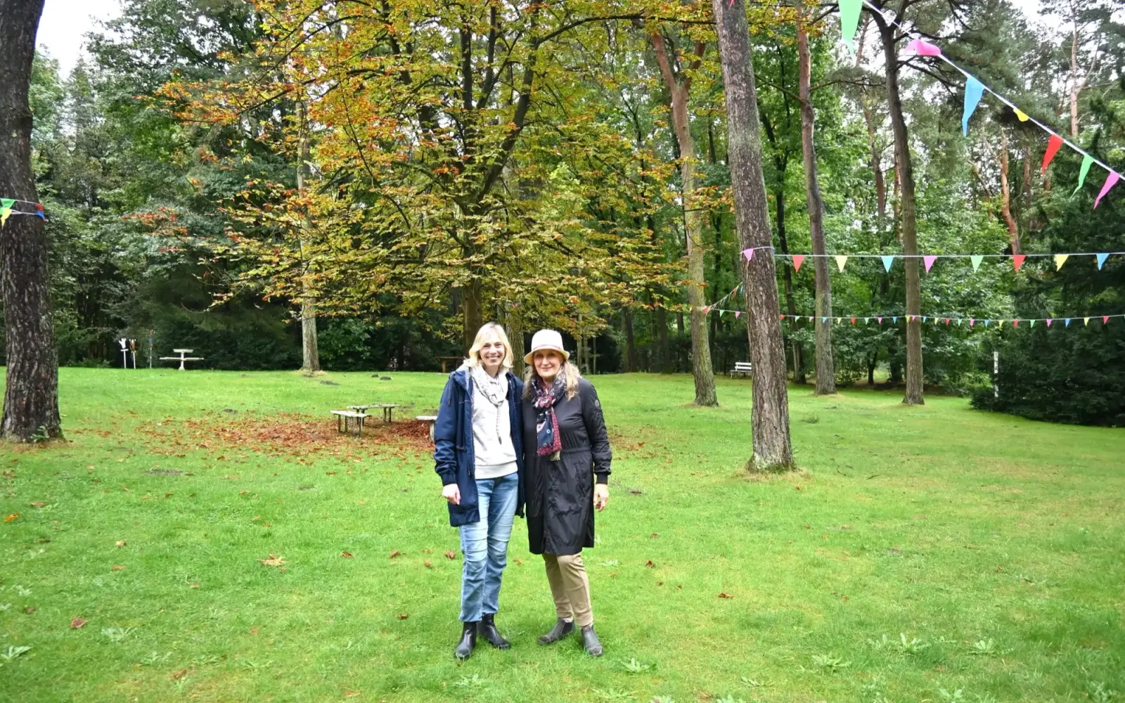 Olga Wiesendorf (rechts) und Sabrina Kiesler kümmern sich im Kneipp-Verein Duisburg um spannende, naturnahe Themen. Foto: sam