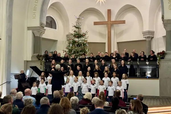 Einstimmung auf die Festtage: Adventskonzert in Wittlaer begeistert