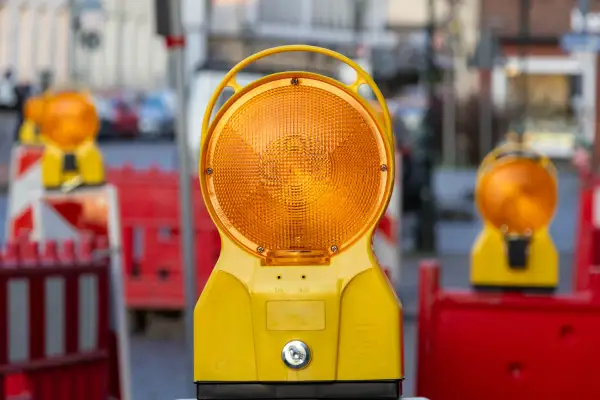 Vollsperrung auf der Straße „Am Lindentor“ in Serm