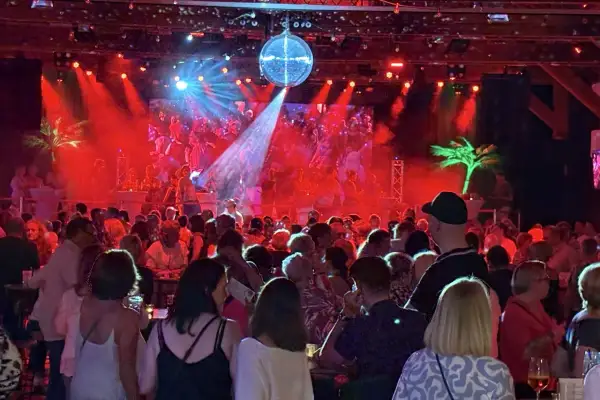 Summerlounge beendete die Steinhof-Sommerpause – neuer Flyer erschienen