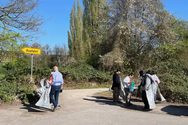 Dreck-weg-Tag: Großreinemachen in Düsseldorf zum Frühlingsanfang