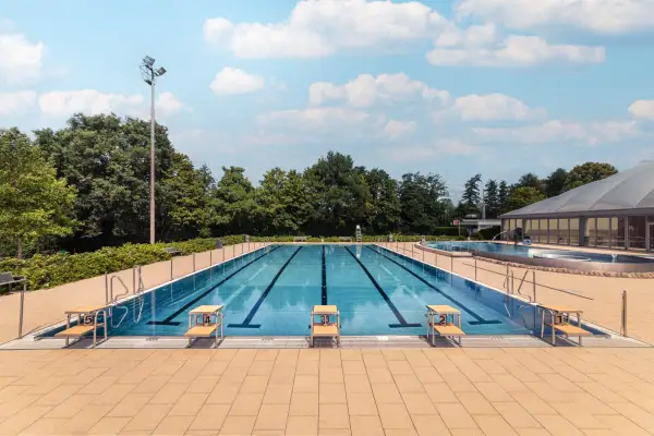 Allwetterbad Lintorf öffnet Außensportbecken schon im März