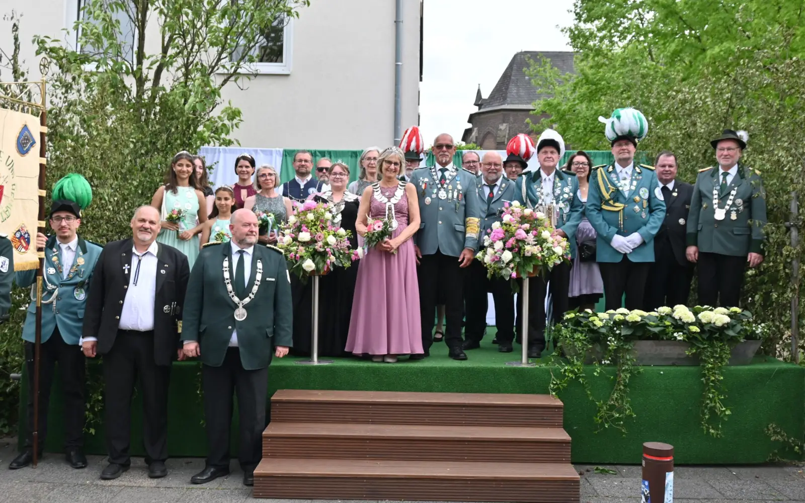 Ein Jahr lang gab es um Königin Ulrike Meinertz und Prinzessin Laura Rhode reine Frauen-Power – hier bei der Parade am Sonntag. Foto: sam
