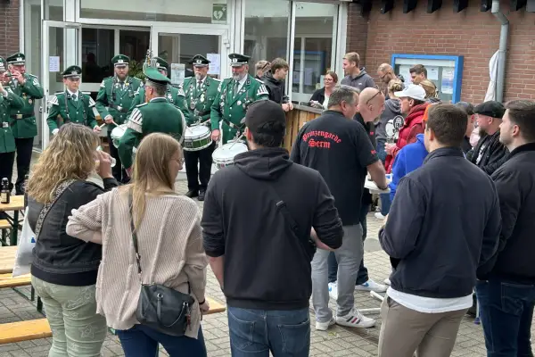 Buntes Gemeindefest in Serm