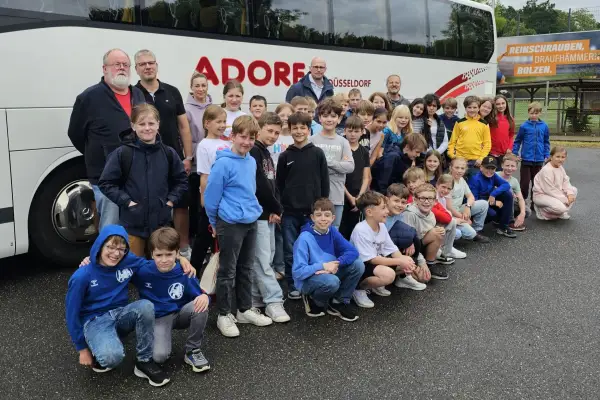 Die Handball-Jugend des TV Angermund belohnt sich mit einem Ausflug nach Aurich