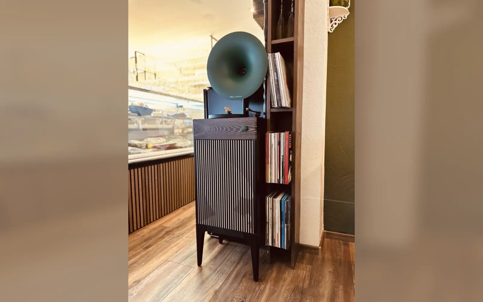 Das Grammophon spielt klassische Vinylplatten in bestem Klang ab. Foto: cj