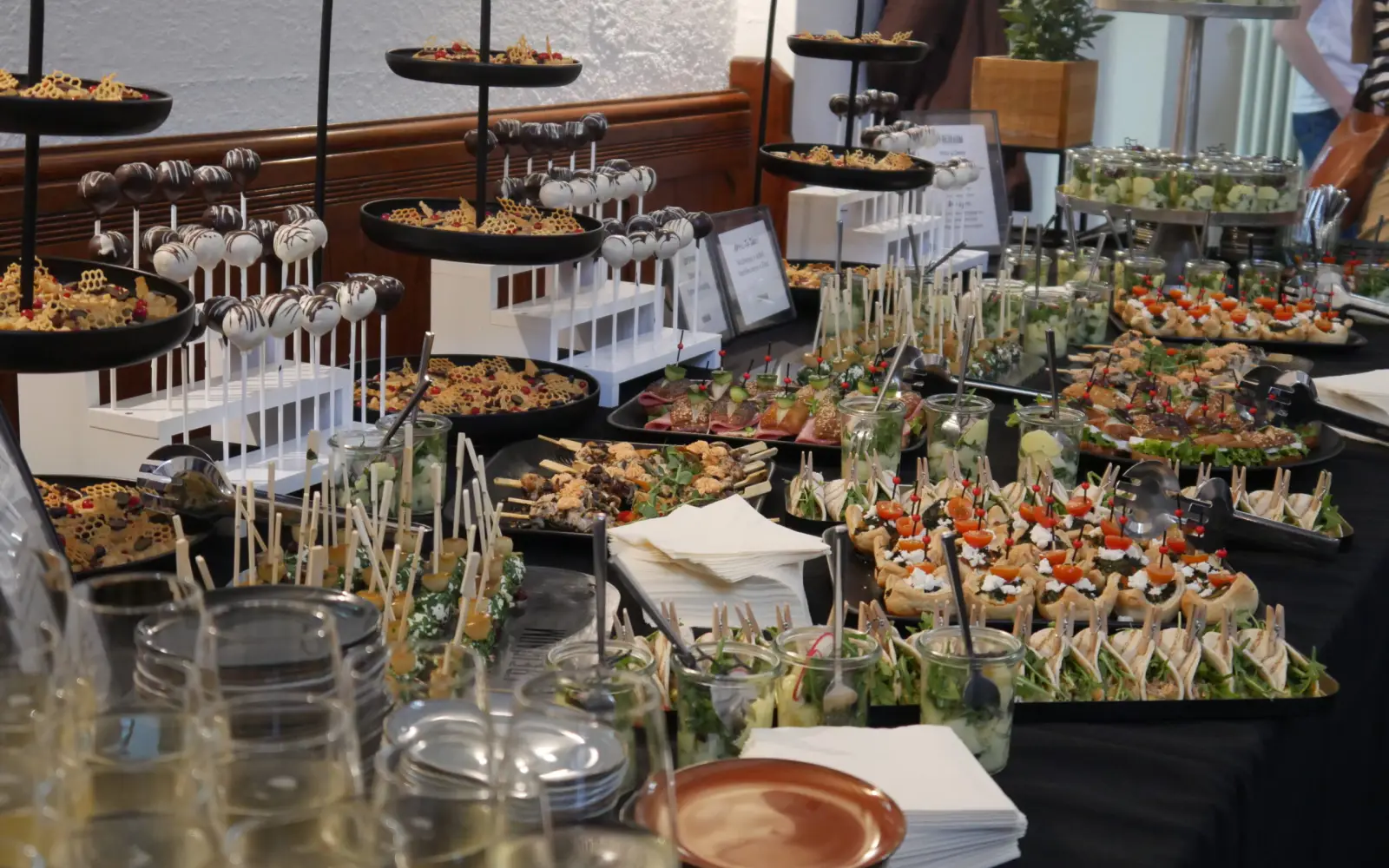 Zum Abschluss gab es ein schönes Buffet. Foto: cj