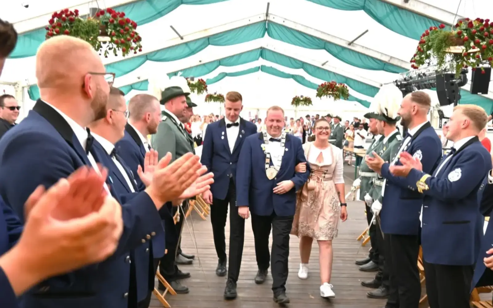 Marc Rayen ernannte seine Ehefrau zur Königin. Foto: sam
