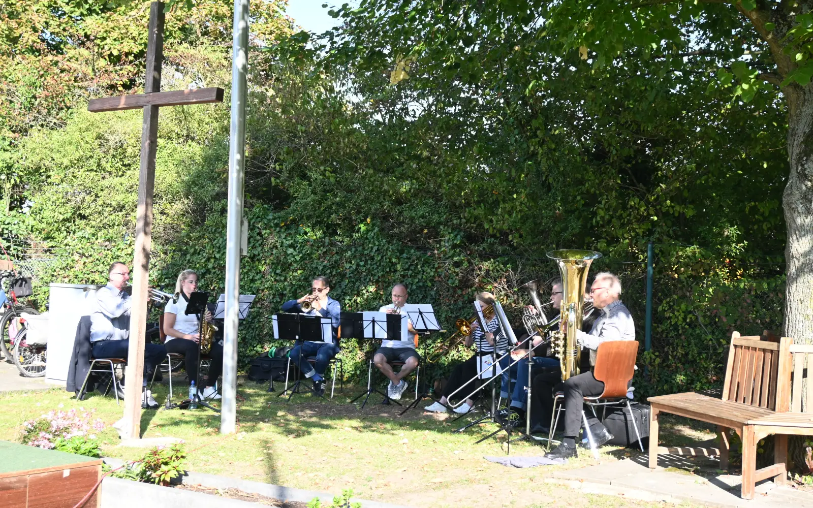Der Posaunenchor Duisburg-Süd begleitete den traditionellen Gottesdienst. Foto: sam