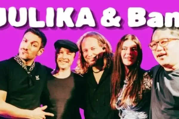 Julika & Band spielen im Steinhof