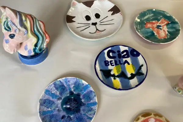 Neun Kinder zeigten ihre Kunstwerke bei einer Vernissage in Kaiserswerth