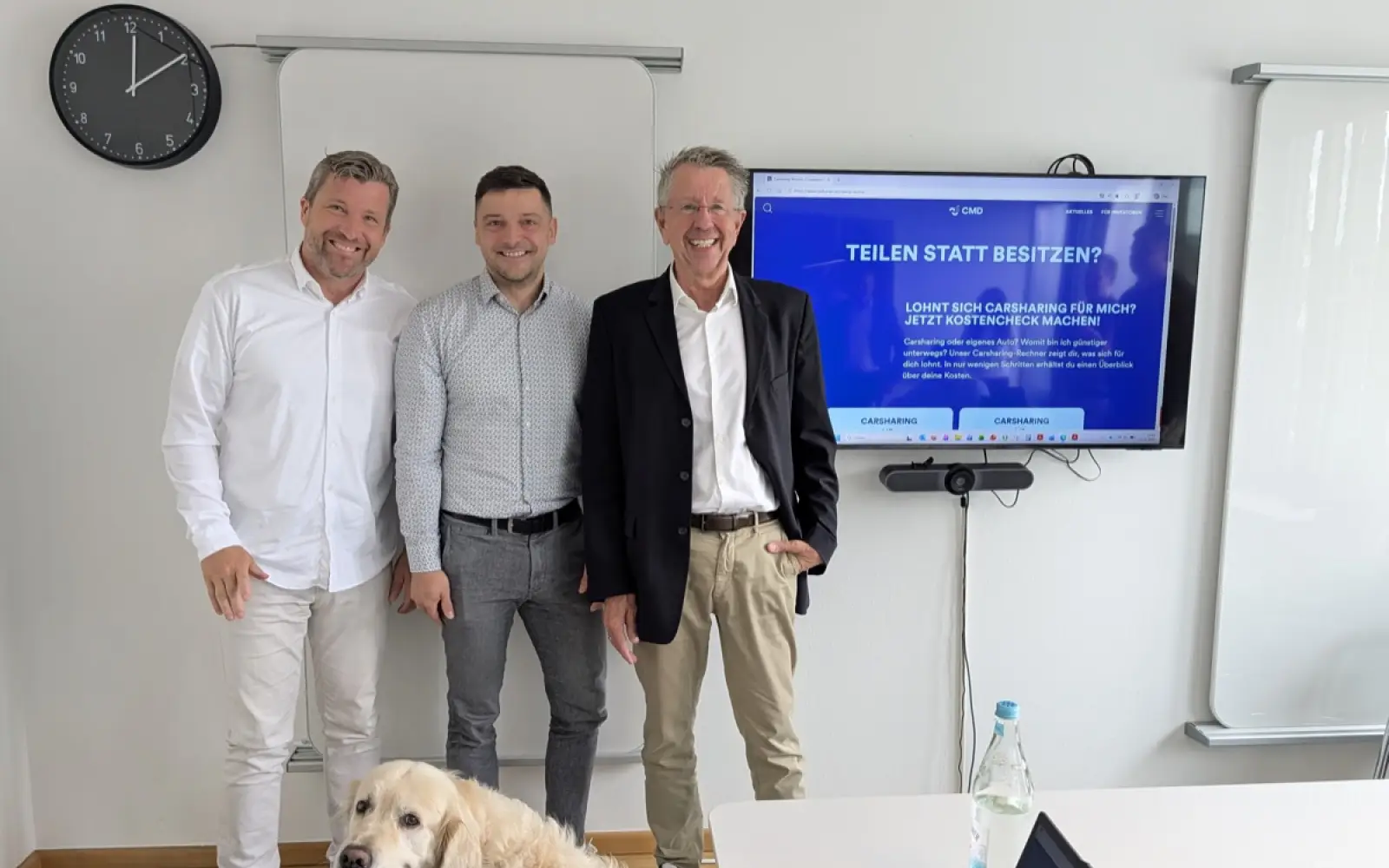 Sie stellten den neuen Carsharing-Rechner vor (von links): CMD-Geschäftsführer Rolf Neumann, Dominik Bommer, der den Rechner bei der CMD verantwortet, und Holger Odenthal, stellvertretender Leiter des Amtes für Verkehrsmanagement. Foto: ah