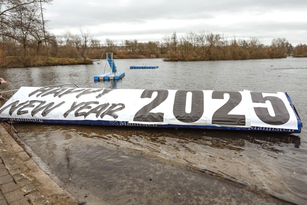 Das neue Jahr 2025 wurde gebührend am Barbarasee im Duisburger Süden begrüßt. Foto: ASCD